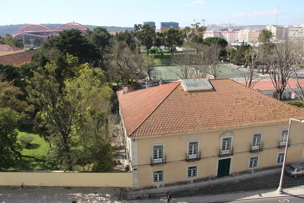 Beautiful view close to Estádio da Luz Lisboa Exterior foto